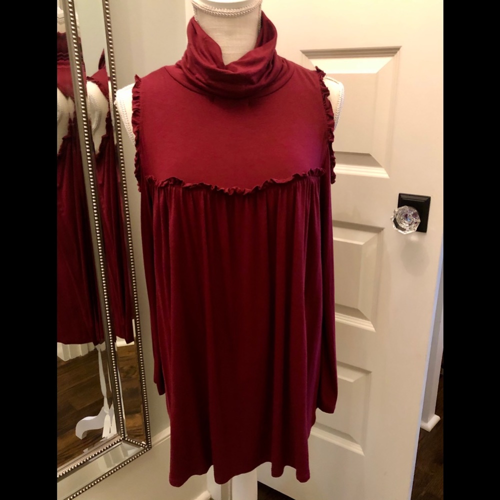 Burgundy long sleeve tunic